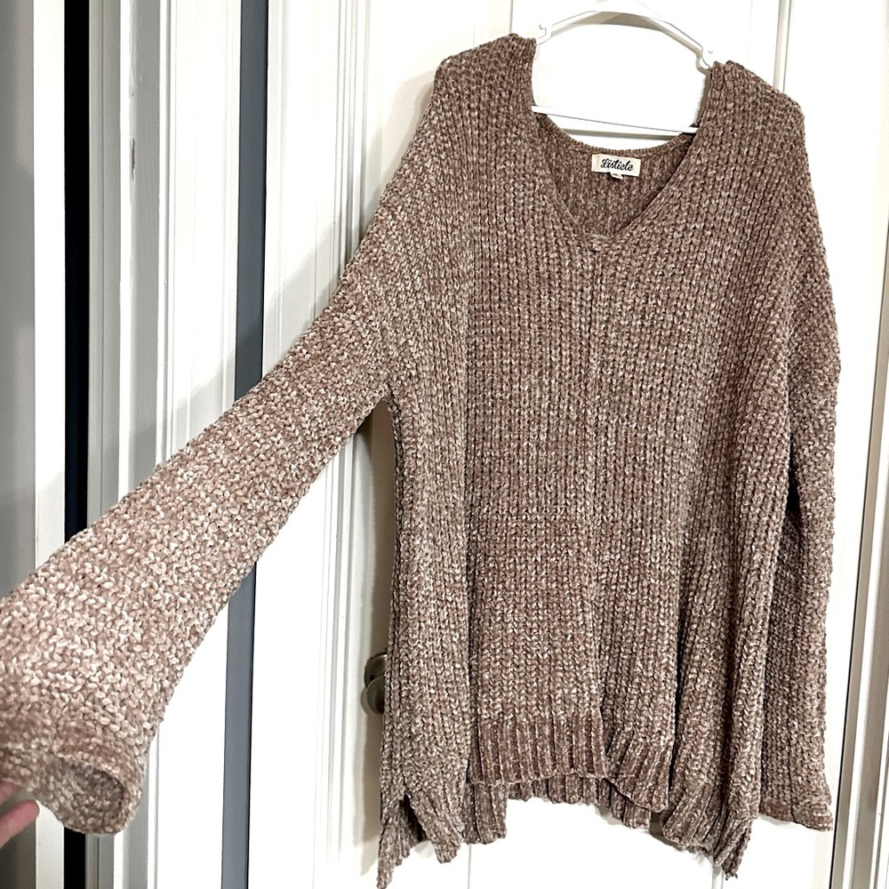 Boutique Sweater - FLARE SLEEVE!